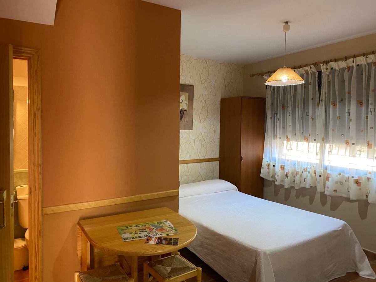 Apartamentos Rurales "La Fuentecilla" Banos De Montemayor Esterno foto