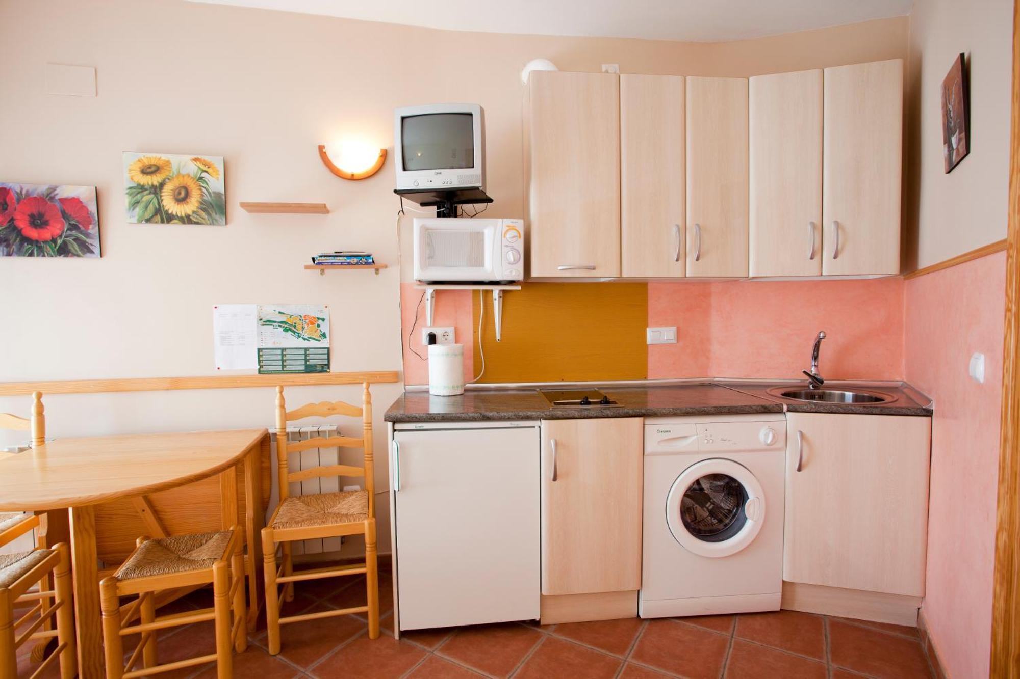 Apartamentos Rurales "La Fuentecilla" Banos De Montemayor Esterno foto